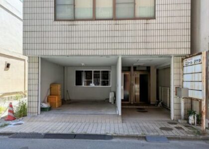 津駅前貸店舗1棟