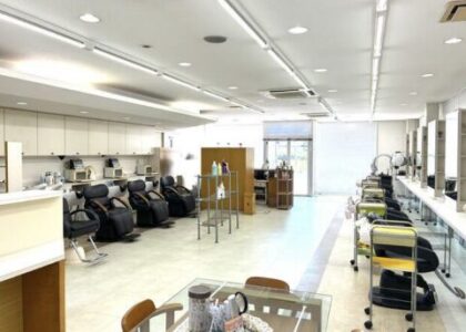 四日市市釆女町貸店舗