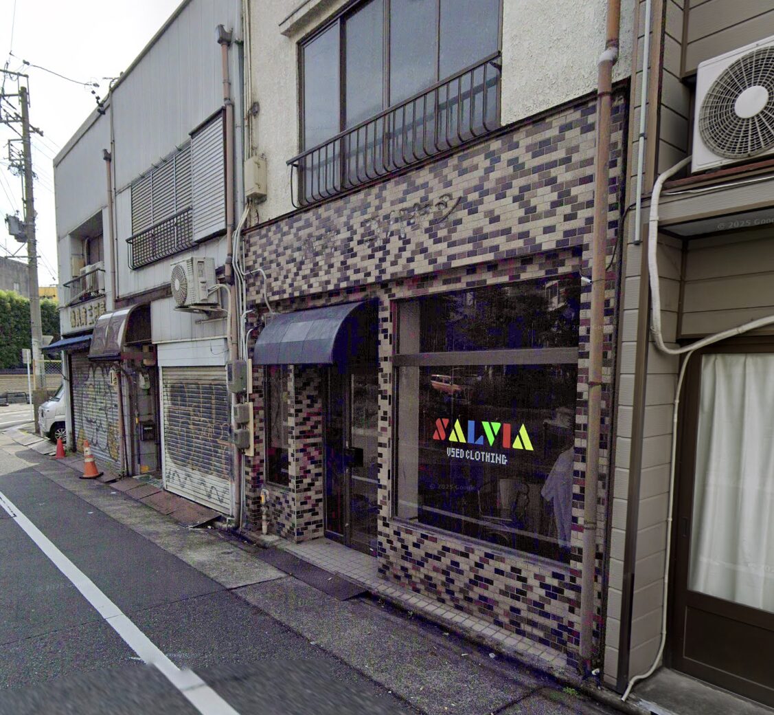 愛知県名古屋市中区の理容店居抜き物件 古着屋への業態転換事例