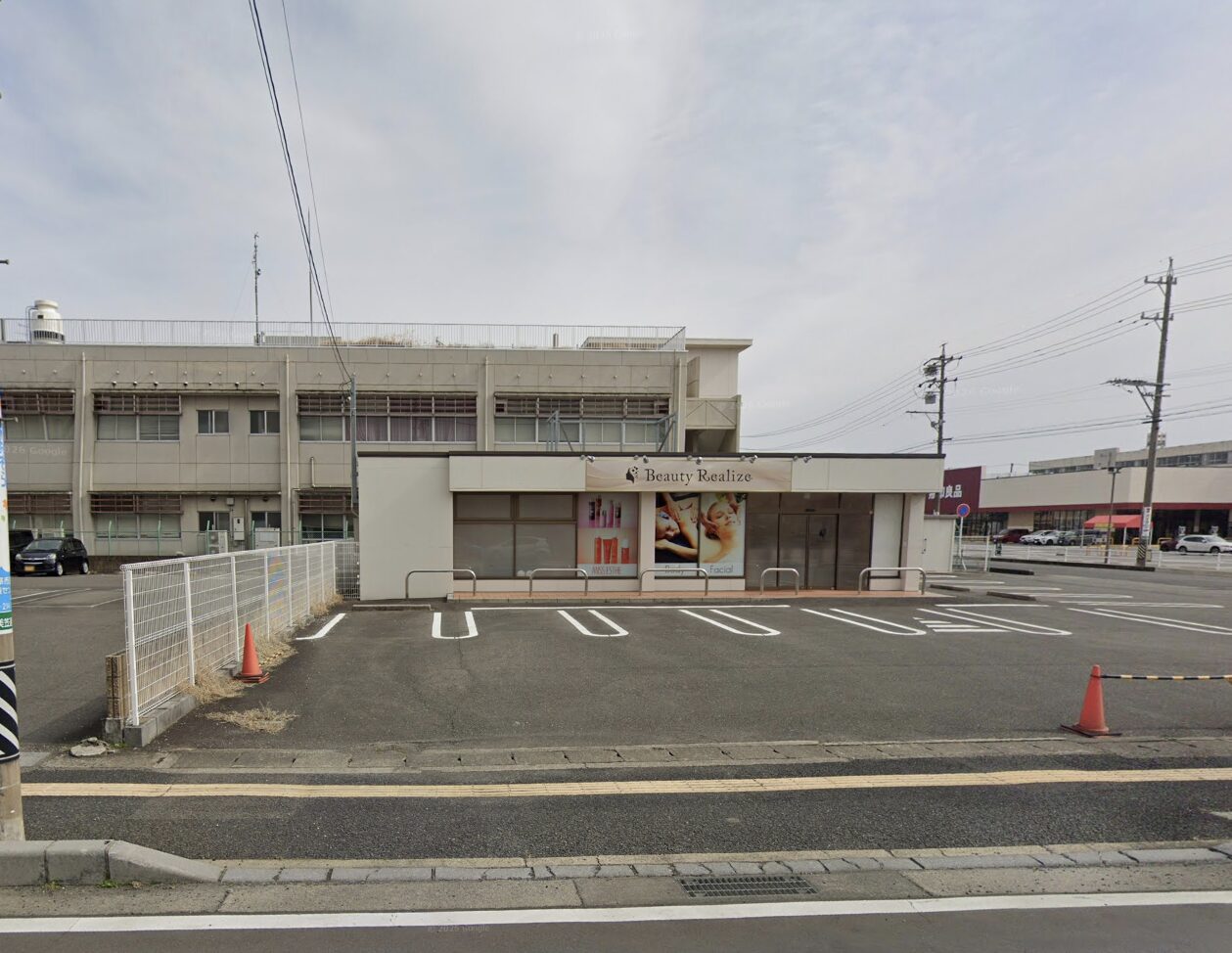 岐阜県羽島郡笠松町のコンビニ居抜き物件 エステサロンへの業態転換事例